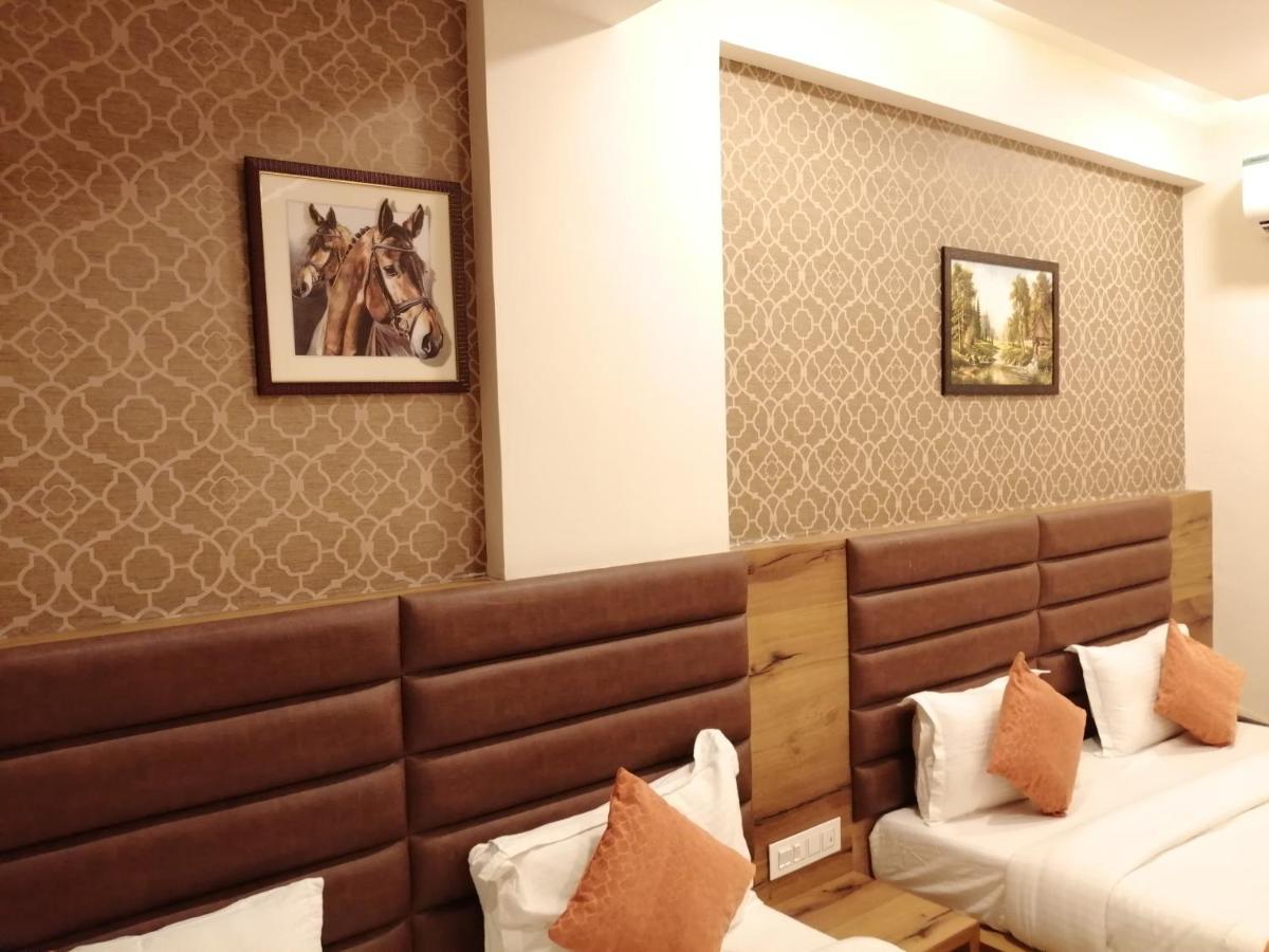 Hotel Golden City فَدودارا المظهر الخارجي الصورة
